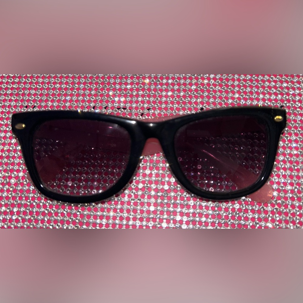 Betsey Johnson Classic sunglasses black pink rayban style frames vintage heart - Picture 2 of 10